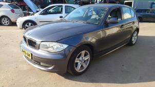 BMW 1 serie 116i 1.6 16V Épave (2005, Gris)