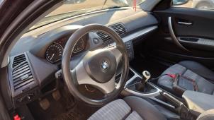 BMW 1 serie 116i 1.6 16V Épave (2005, Gris)
