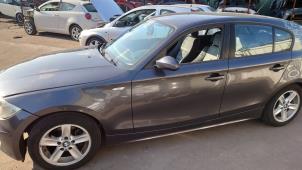 BMW 1 serie 116i 1.6 16V Épave (2005, Gris)