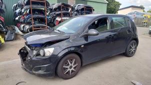 Chevrolet Aveo 1.3 D 16V Épave (2012, Noir)