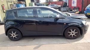 Chevrolet Aveo 1.3 D 16V Épave (2012, Noir)