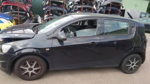 Chevrolet Aveo 1.3 D 16V Épave (2012, Noir)