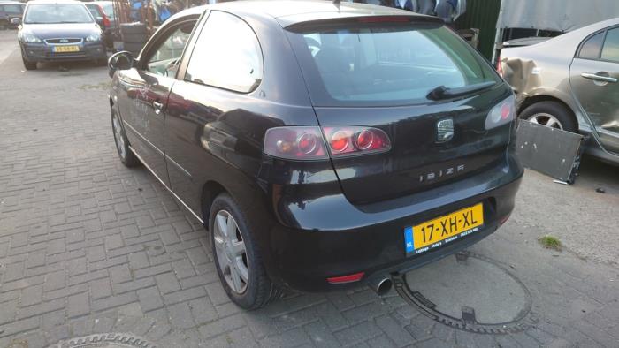 Seat Ibiza III 1.6 16V Vehículo de desguace (2007, Negro)