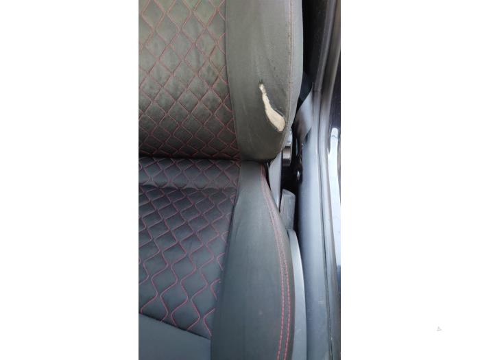Seat Ibiza III 1.6 16V Vehículo de desguace (2007, Negro)