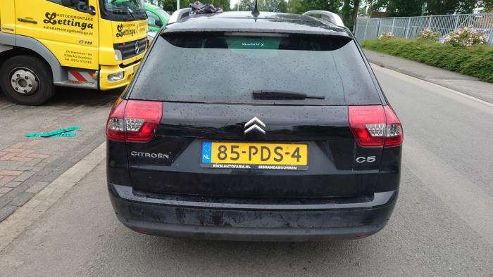 Citroen C5 III Tourer 1.6 16V THP 155 Épave (2011, Noir)