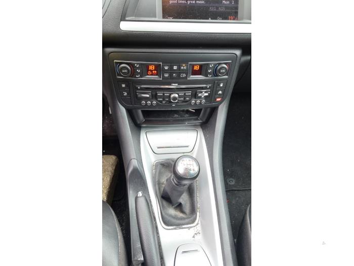 Citroen C5 III Tourer 1.6 16V THP 155 Épave (2011, Noir)