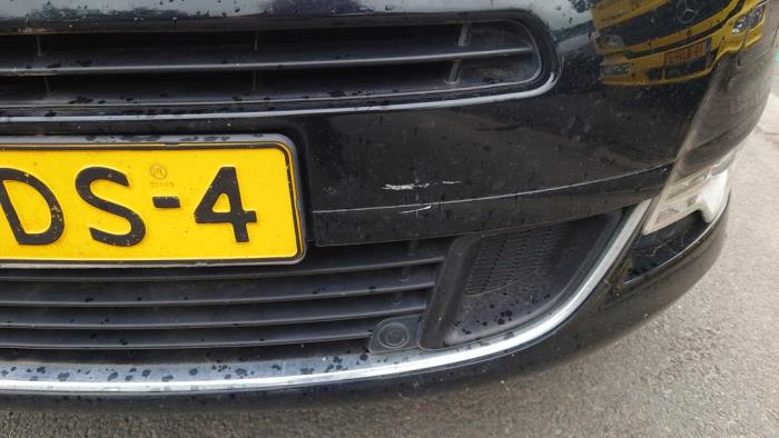 Citroen C5 III Tourer 1.6 16V THP 155 Épave (2011, Noir)