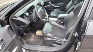 Citroen C5 III Tourer 1.6 16V THP 155 Épave (2011, Noir)