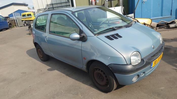Renault Twingo 1.2 Skrotfordon (2002, BLAUW)