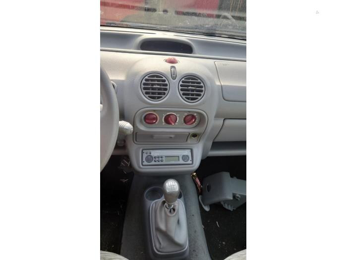Renault Twingo 1.2 Skrotfordon (2002, BLAUW)