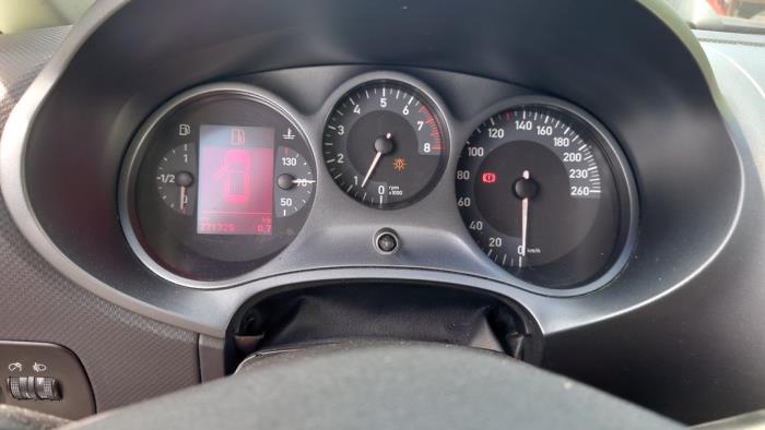 Seat Leon 2.0 FSI 16V Épave (2005, Gris)
