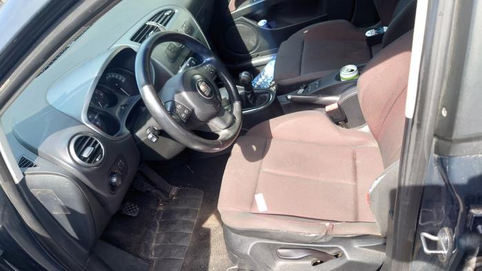 Seat Leon 2.0 FSI 16V Épave (2005, Gris)