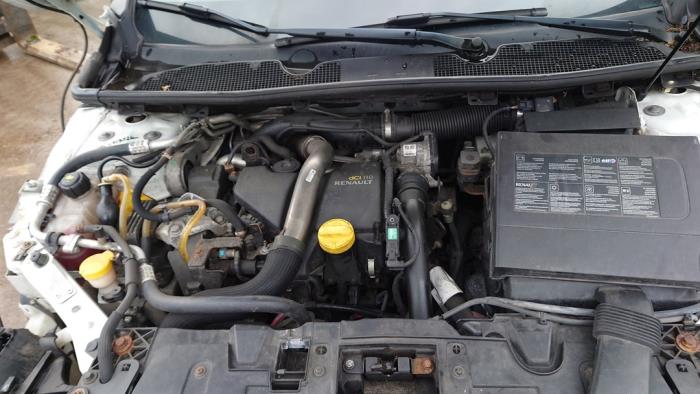 Renault Megane III Grandtour 1.5 dCi 110 Épave (2011, Blanc)