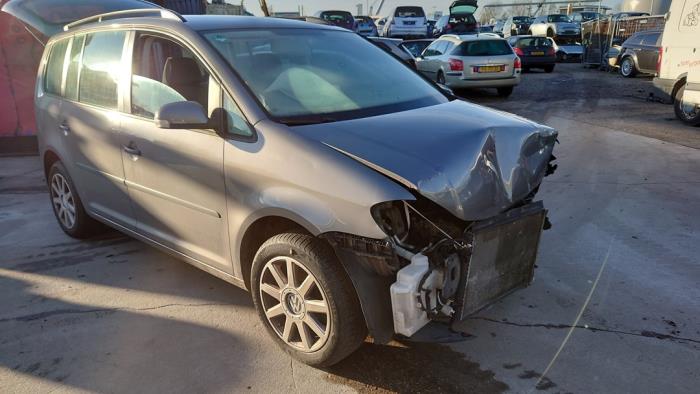 Volkswagen Touran 1.6 Épave (2007, Bleu)