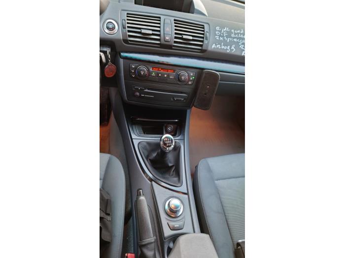 BMW 1 serie 118d 16V Épave (2004, Noir)