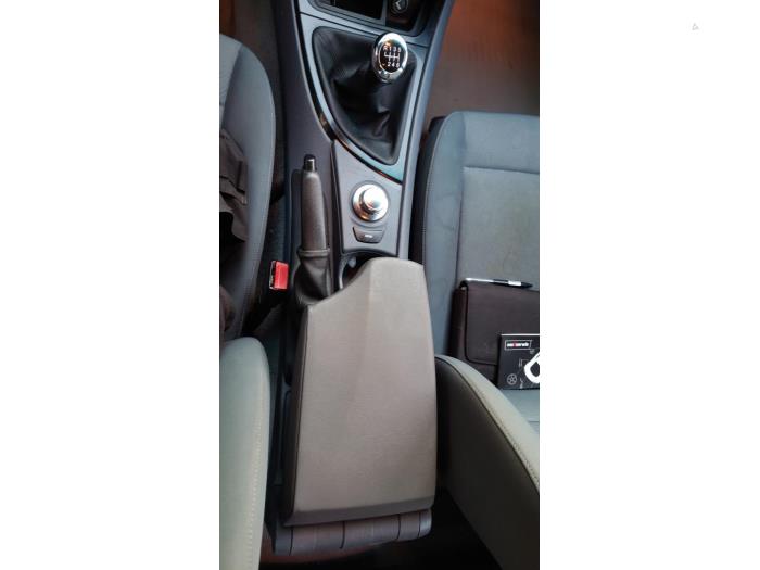 BMW 1 serie 118d 16V Épave (2004, Noir)