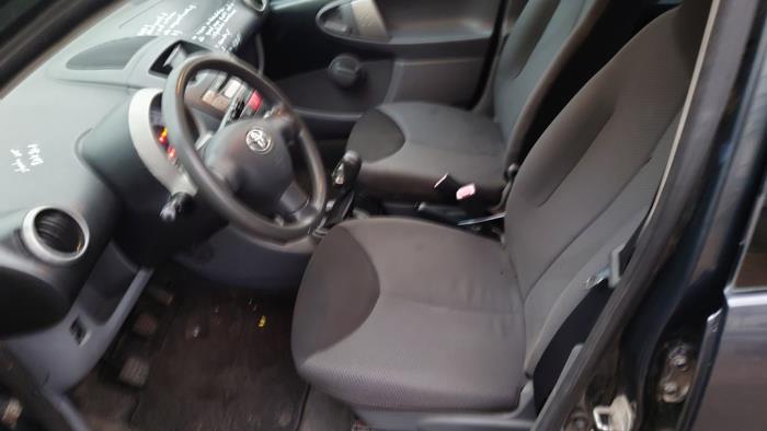 Toyota Aygo 1.0 12V VVT-i Épave (2007, Gris)