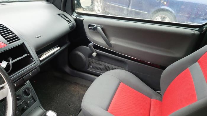 Volkswagen Lupo 1.2 TDI 3L Épave (2001, Noir)