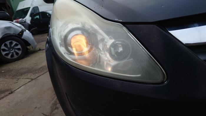 Opel Corsa D 1.4 16V Twinport Épave (2007, Noir)