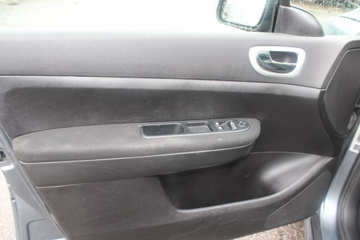 Peugeot 307 SW 1.6 16V Samochód złomowany (2006, Szary)