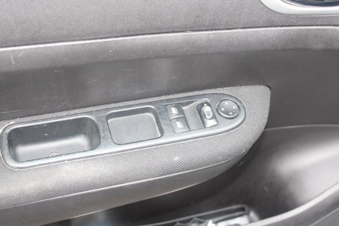 Peugeot 307 SW 1.6 16V Samochód złomowany (2006, Szary)