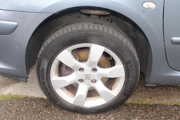 Peugeot 307 SW 1.6 16V Samochód złomowany (2006, Szary)