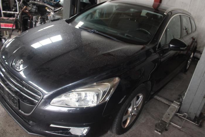 Peugeot 508 SW 2.0 HDiF 16V Samochód złomowany (2013, Szary)