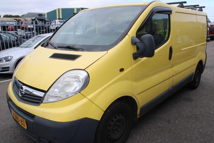 Opel Vivaro 2.0 CDTI Samochód złomowany (2011, Granit)