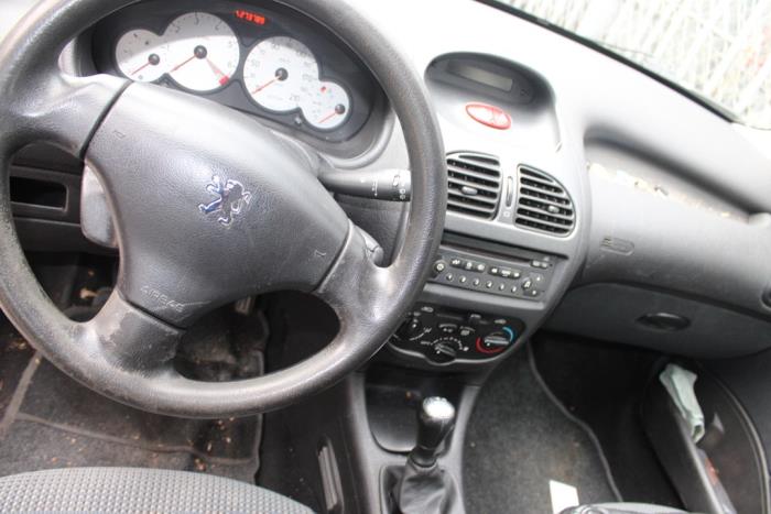 Peugeot 206 SW 1.4 Samochód złomowany (2005, Szary)