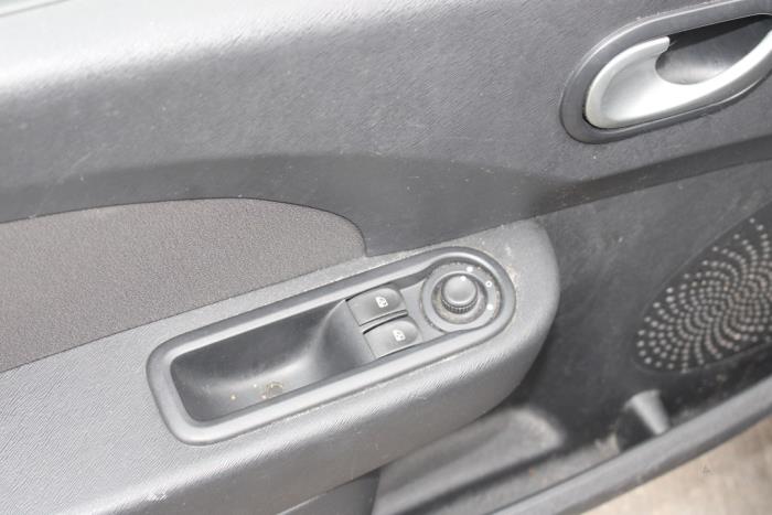 Renault Twingo II 1.2 16V Vehículo de desguace (2010, Azul)