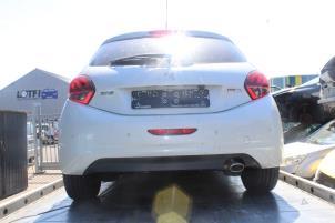 Peugeot 208 I 1.2 12V e-THP PureTech 110 Vehículo de desguace (2017, Blanco)