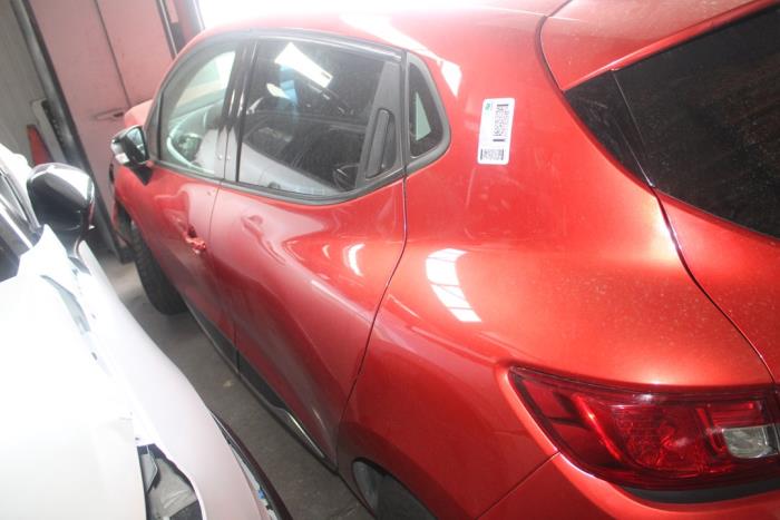 Renault Clio IV 0.9 Energy TCE 90 12V Vehículo de desguace (2013, Rojo)