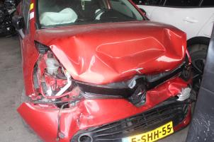 Renault Clio IV 0.9 Energy TCE 90 12V Vehículo de desguace (2013, Rojo)