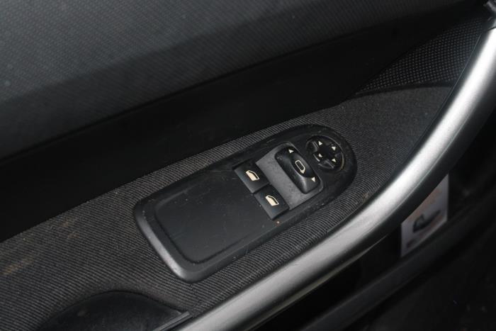 Peugeot 308 SW 1.4 VTI 16V Vehículo de desguace (2009, Blanco)