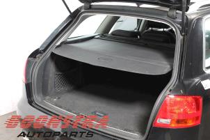 Audi A4 Avant 2.7 TDI V6 24V Épave (2006, Noir)