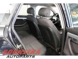 Audi A4 Avant 2.7 TDI V6 24V Épave (2006, Noir)