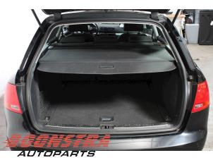 Audi A4 Avant 2.7 TDI V6 24V Épave (2006, Noir)
