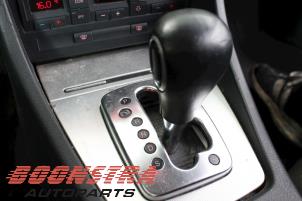 Audi A4 Avant 2.7 TDI V6 24V Épave (2006, Noir)