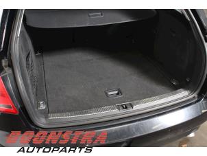 Audi A4 Avant 2.7 TDI V6 24V Épave (2006, Noir)