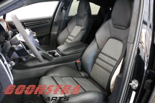 Porsche Cayenne Coupe 3.0 V6 24V Turbo Vehículo de desguace (2019, Negro)
