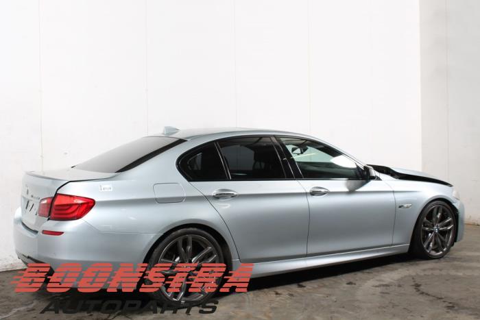BMW 5 serie M550d 3.0 xDrive 24V Samochód złomowany (2012, Szary)