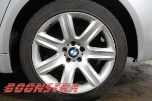 BMW 7 serie 730d 24V Épave (2008, Gris)