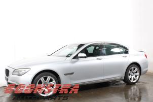 BMW 7 serie 730d 24V Épave (2008, Gris)