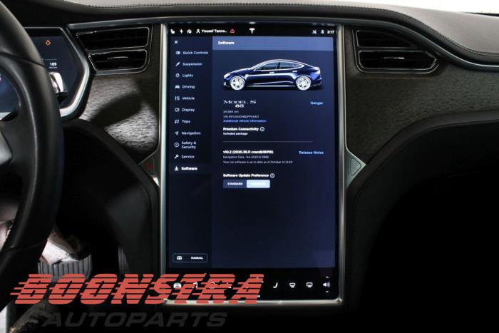Tesla Model S 85 Salvage vehicle (2014, Blue)