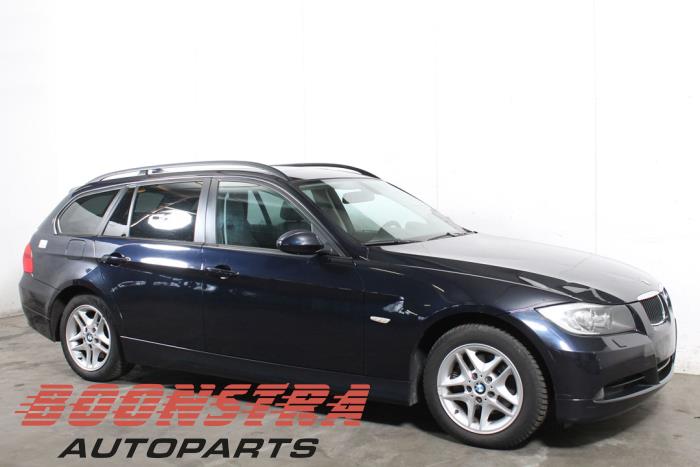 BMW 3 serie Touring 320i 16V Salvage vehicle (2007, Blue)