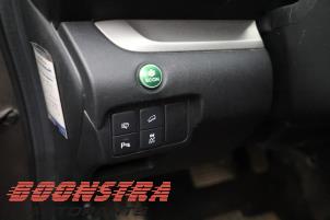 Honda CR-V 2.2 i-DTEC 16V 150 4x4 Épave (2013, Brun)