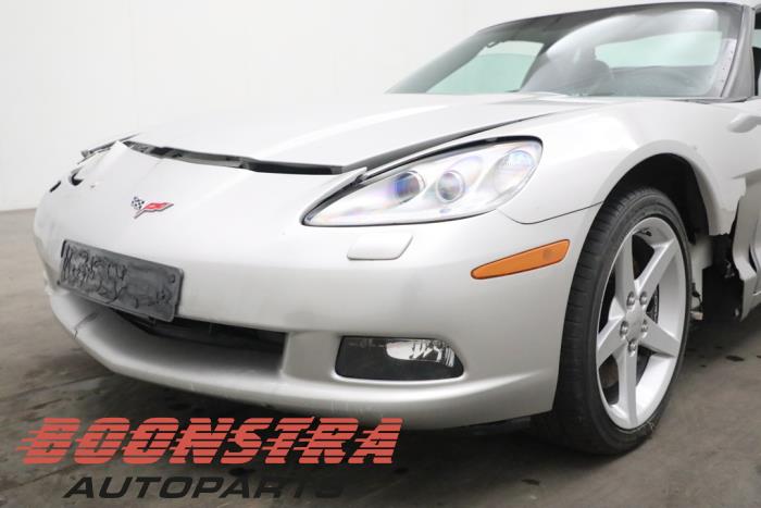 Chevrolet Corvette 6.0 V8 Samochód złomowany (2006, Szary)