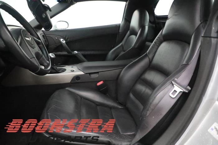 Chevrolet Corvette 6.0 V8 Samochód złomowany (2006, Szary)
