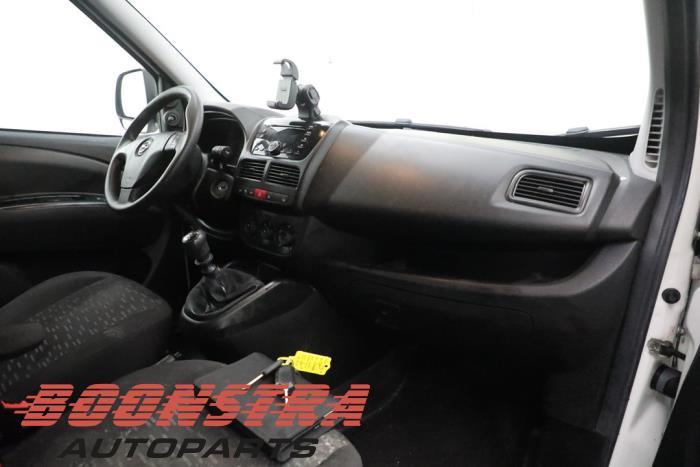 Opel Combo 2.0 CDTI 16V Vehículo de desguace (2016, Blanco)