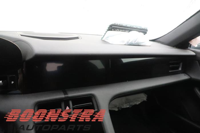 Porsche Taycan 4S Épave (2020, Gris)